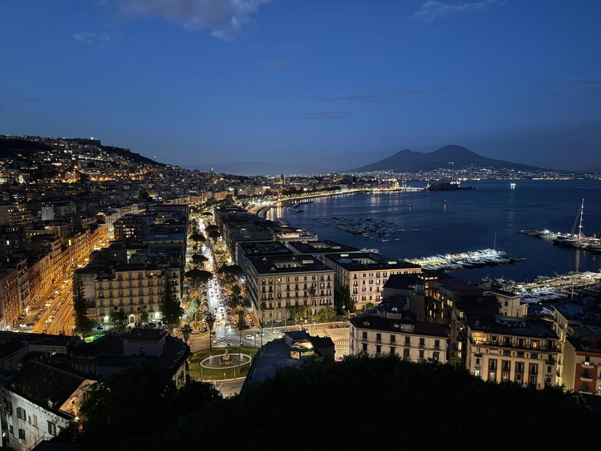 Dimora Poseidon Appartement Napels Buitenkant foto